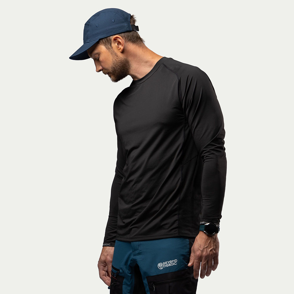 BN214 LS Performance T-Shirt Homme Onyx Black - Taille : M - Beyond Nordic
