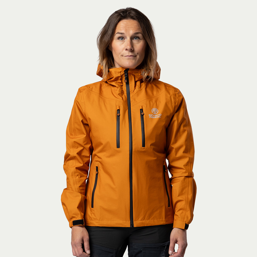 Skaljacka Lättvikt Dam Desert sun - Storlek: 4XL - Beyond Nordic - Vattentät regnjacka