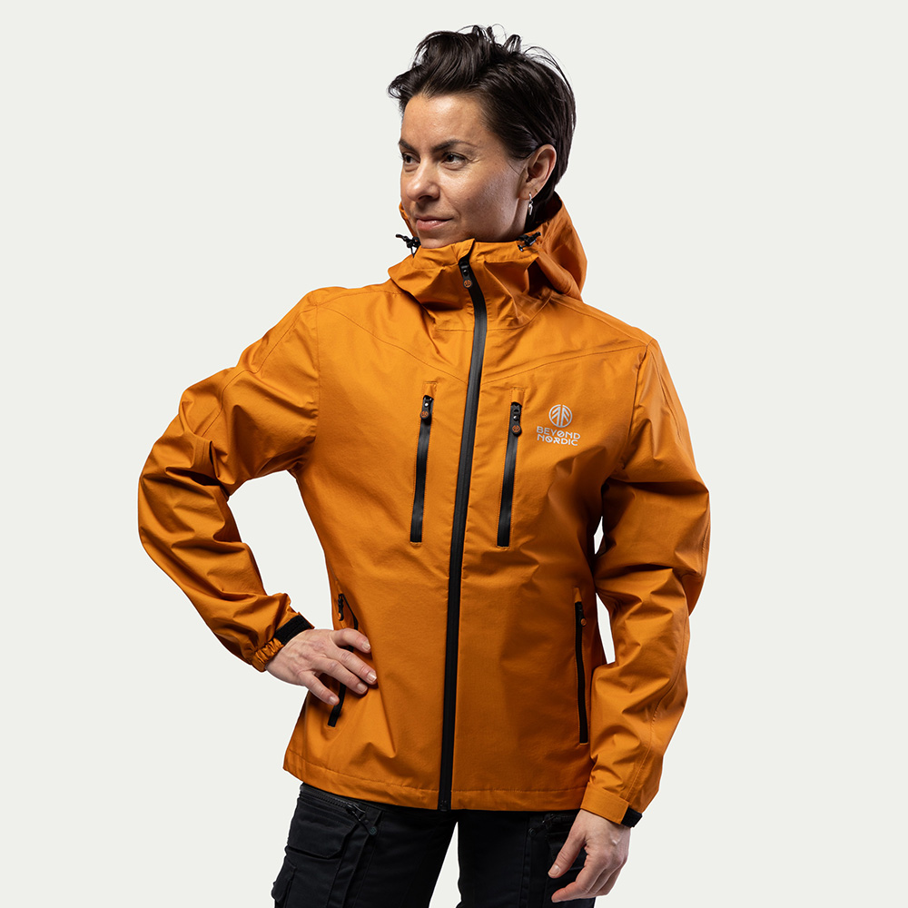 BN301 v2 3L Lightweight Shell Jacket Femme Desert sun - Taille : XL - Beyond Nordic