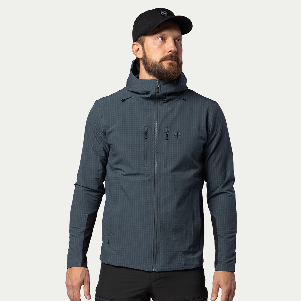 BN106 Tech Fleece Hoodie Herr Dark Slate - Storlek: XS - Beyond Nordic