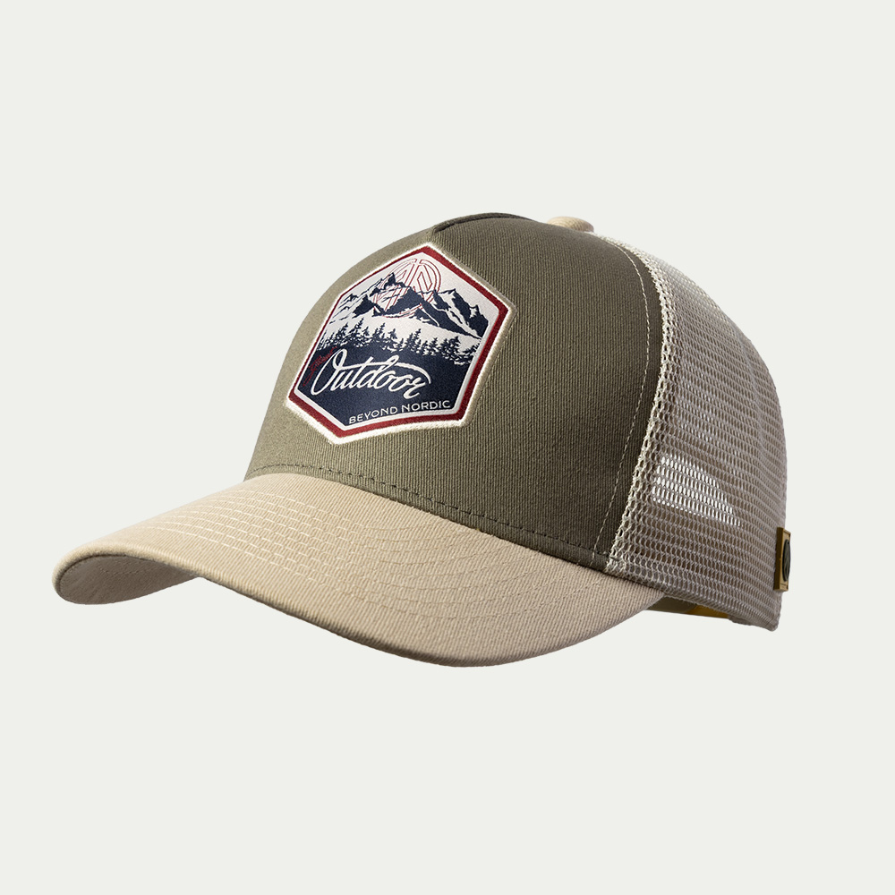 BN215 Great Outdoor Trucker Cap Stone beige - Beyond Nordic