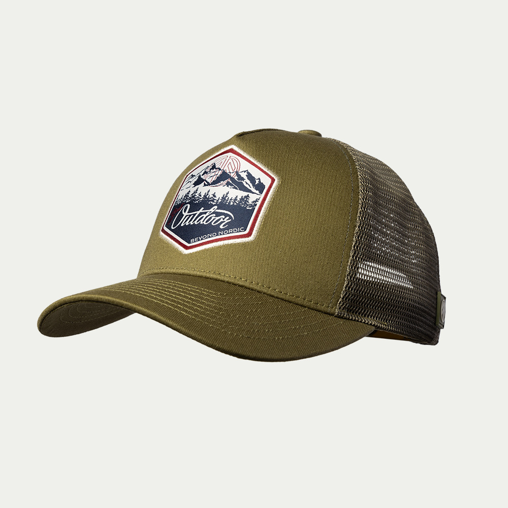 BN215 Great Outdoor Trucker Cap Moss Green - Beyond Nordic